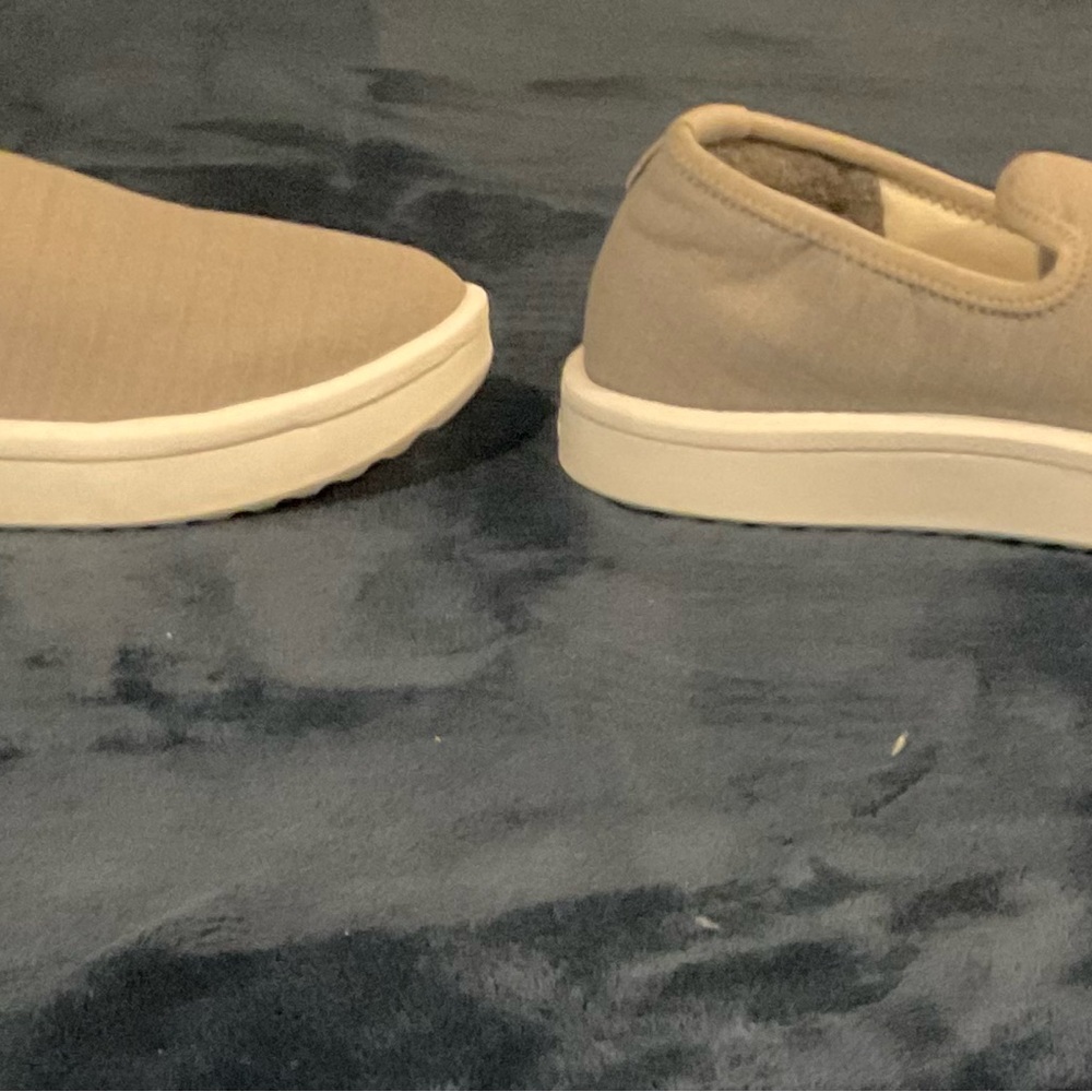 Allbirds Women's Slip-On Casual Shoe in Natural - Picture 3 of 3